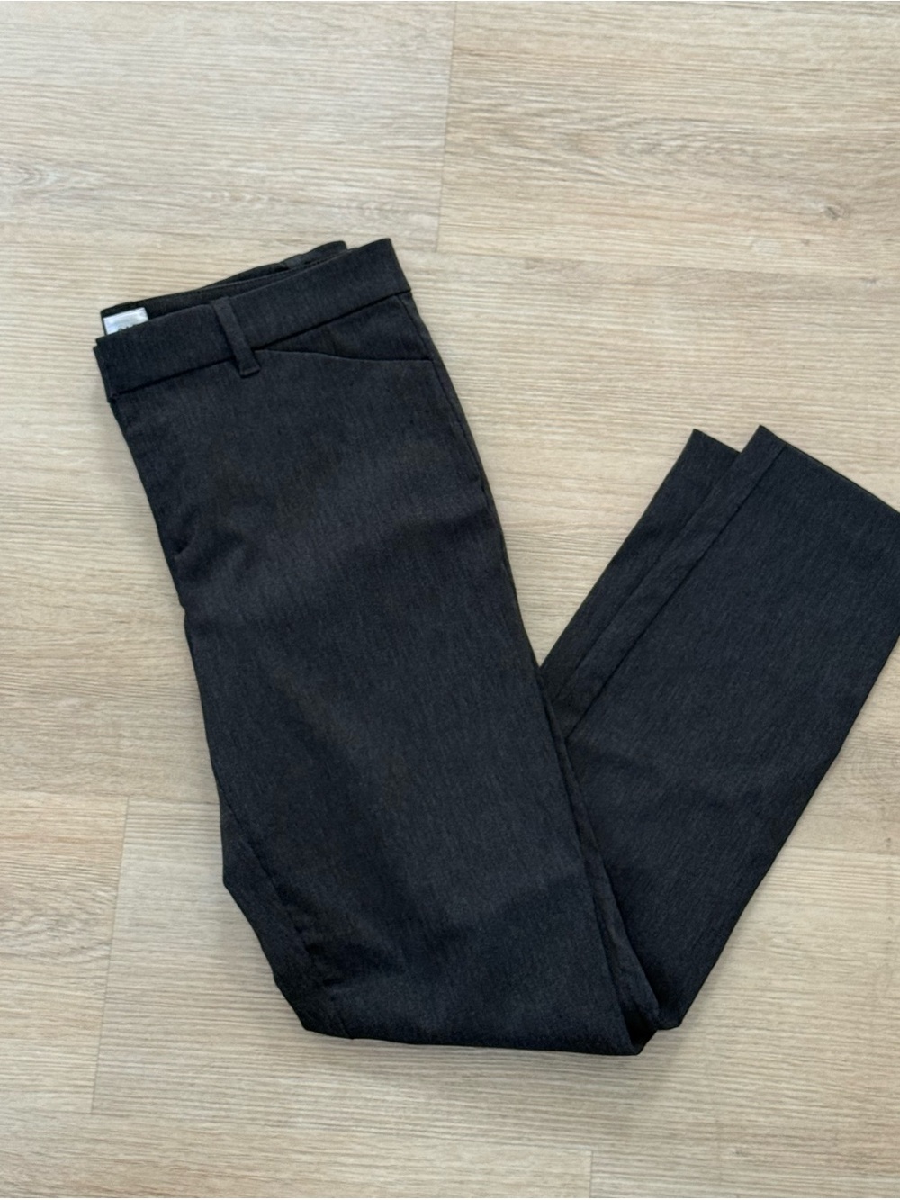 GAP Signature Skinny Ankle Dress Pants in Charcoal